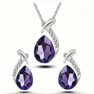 Set of silver purple tear drop pendant necklace and earrings
